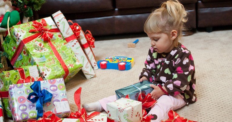 Луѓето кои им ги дозволуваат овие 11 работи на своите деца одгледуваат разгалени дечишта