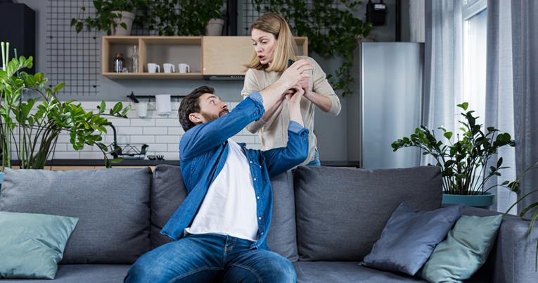 Пет работи што никако не би требало да ги бараме од партнерот/партнерката