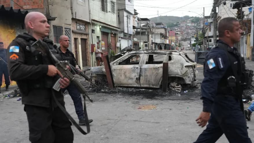Обезглавено тело на момче е најдено во шума по акцијата на полицијата против бандите во Рио- главата како трофеј