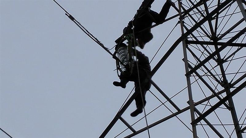 Поголем дел од Прилеп остана без струја поради дефект на далновод