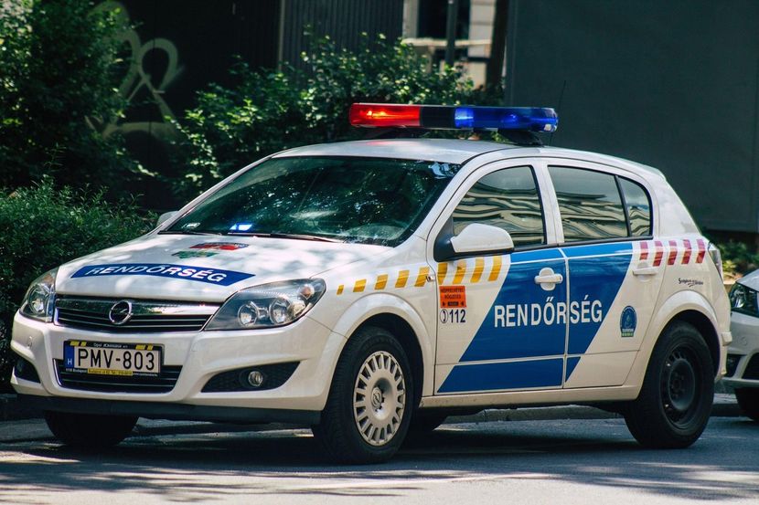 Тинејџери до смрт претепаа човек на автобуска станица- ужас во Унгарија