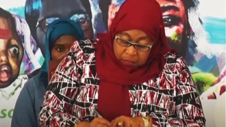 Актуелната претседателка на Танзанија, Самија Сулуху Хасан прогласена за убедлив победник на изборите во земјата