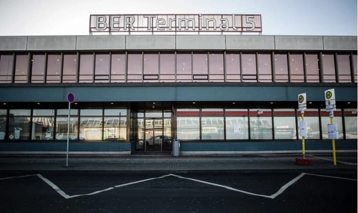 Берлинскиот аеродром продолжи со работа по прекинот поради дрон