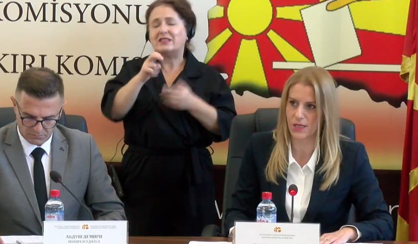 ДИК: Излезноста до 11.00 часот во Скопје е 8,30 проценти