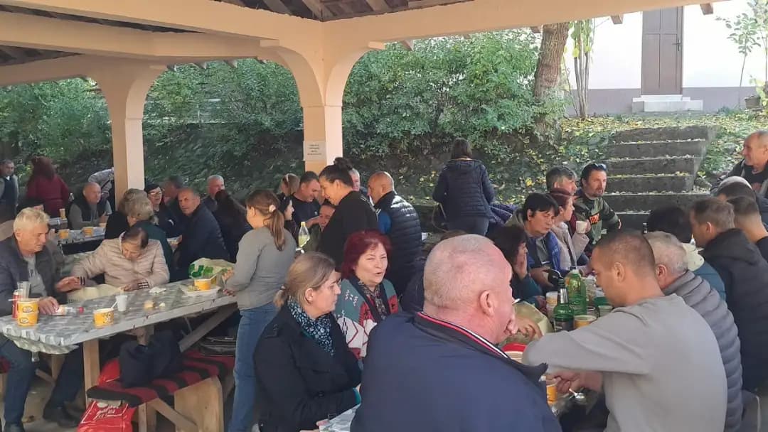 На народен собир осветени темелите на новата кујна на манастирот во м.в. Добра вода кај Оризари