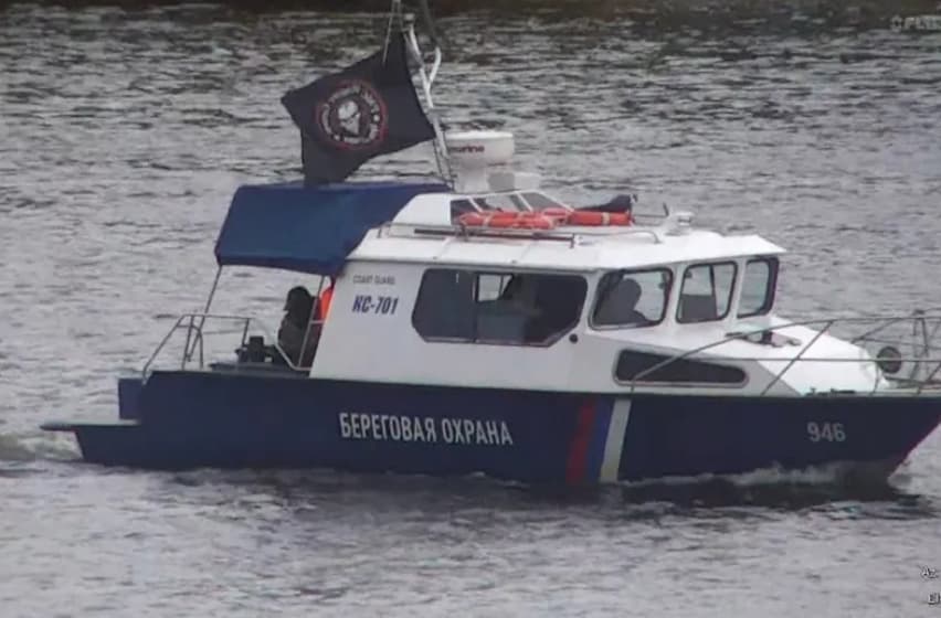 Руски брод го вклучи алармот на граница со НАТО држава, истакнаа чудно знаме (ВИДЕО)