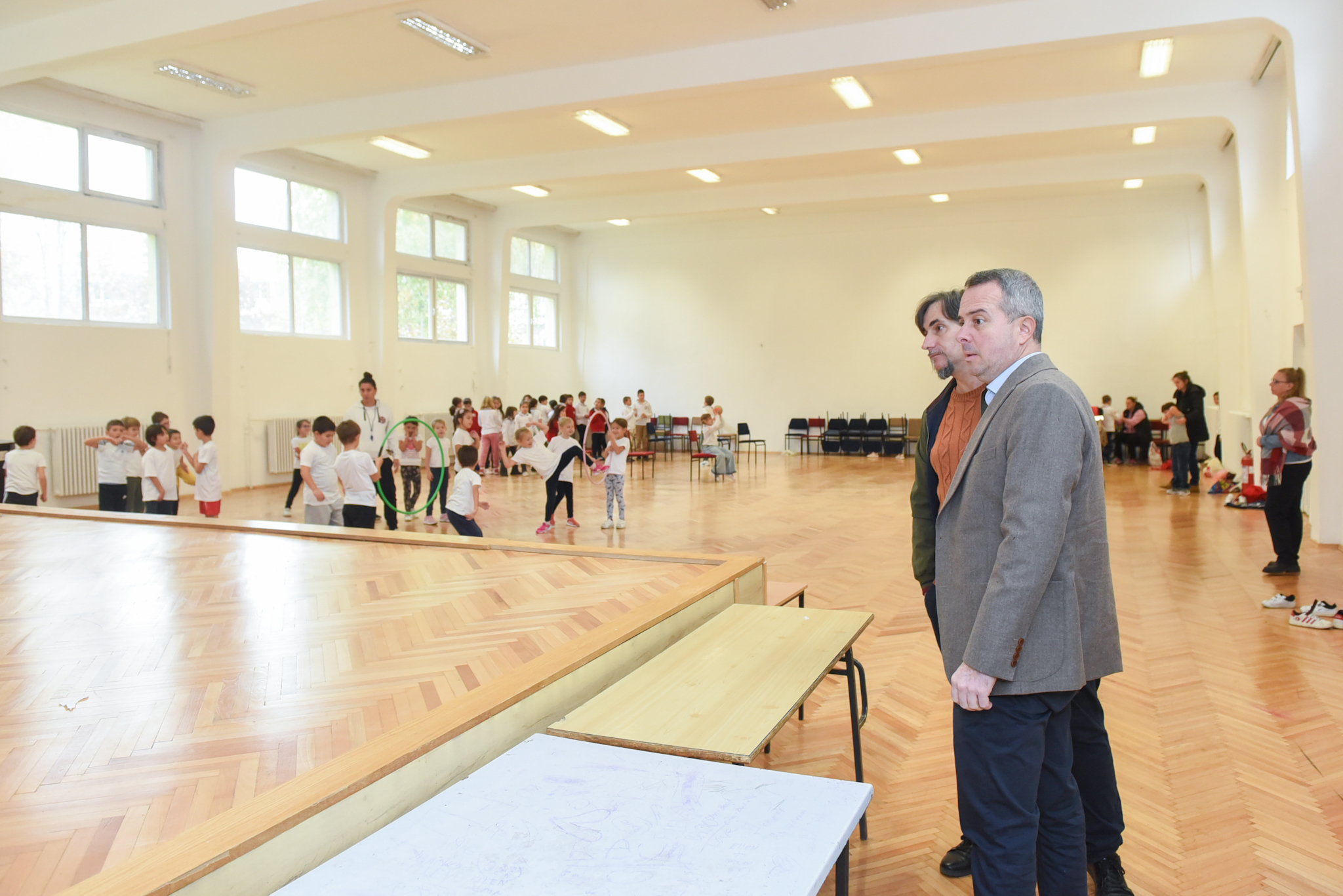 Герасимовски: Обновени фискултурната и свечената сала во „Димитар Миладинов“ , учениците добиваат современ и функционален простор