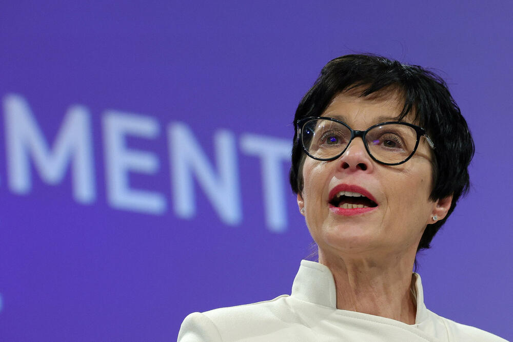 Кос: Македонија направи решителни чекори напред, но треба да ги спроведе уставните измени за да продолжи понатаму