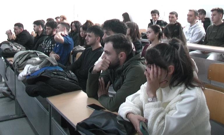 Студенти од Турција на средба со претставници од СВР-Штип за навремено добивање дозволи за престој