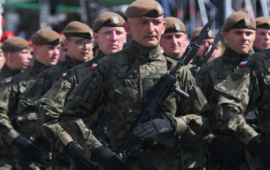 Полска почнува со програма на воена обука за сите граѓани