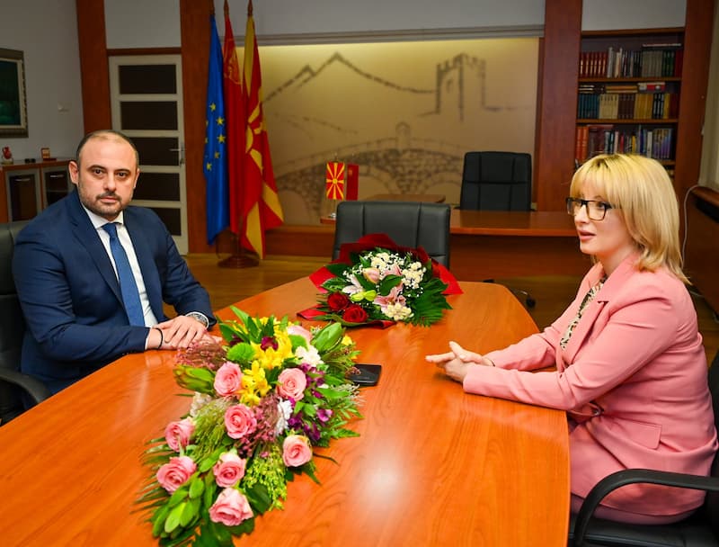 Ѓорѓиевски ја презеде функцијата градоначалник на Скопје од Арсовска: Време е да ставиме ред!