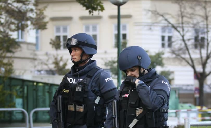 Србин пукал во турски ресторан во Виена и избегал- убил Чеченец и тешко ранил друг Србин