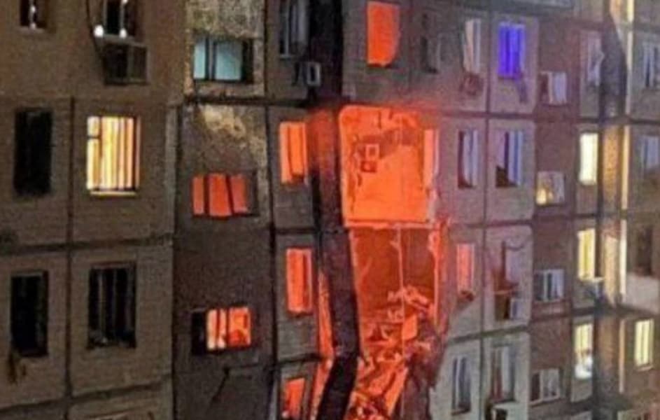 Најмалку еден загинат во руски напад во Украина- неколку региони се без струја (ВИДЕО)