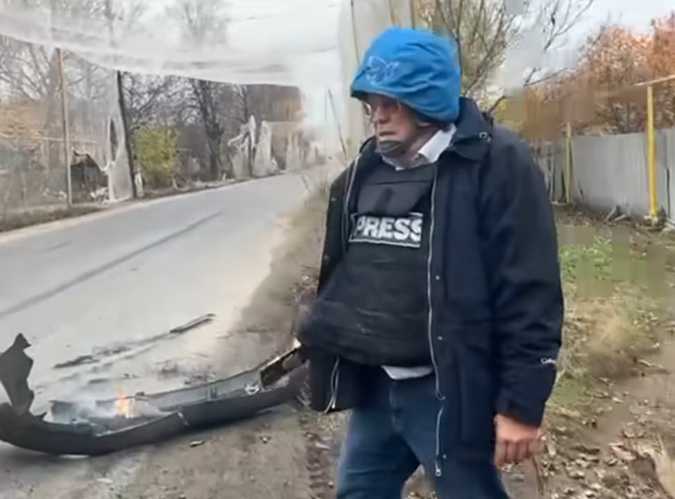 Комбе со австриски и шпански новинари e нападнато со дрон во источна Украина (ВИДЕО)