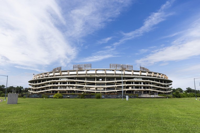 Трамп сака новиот стадион во Вашингтон да го носи неговото име