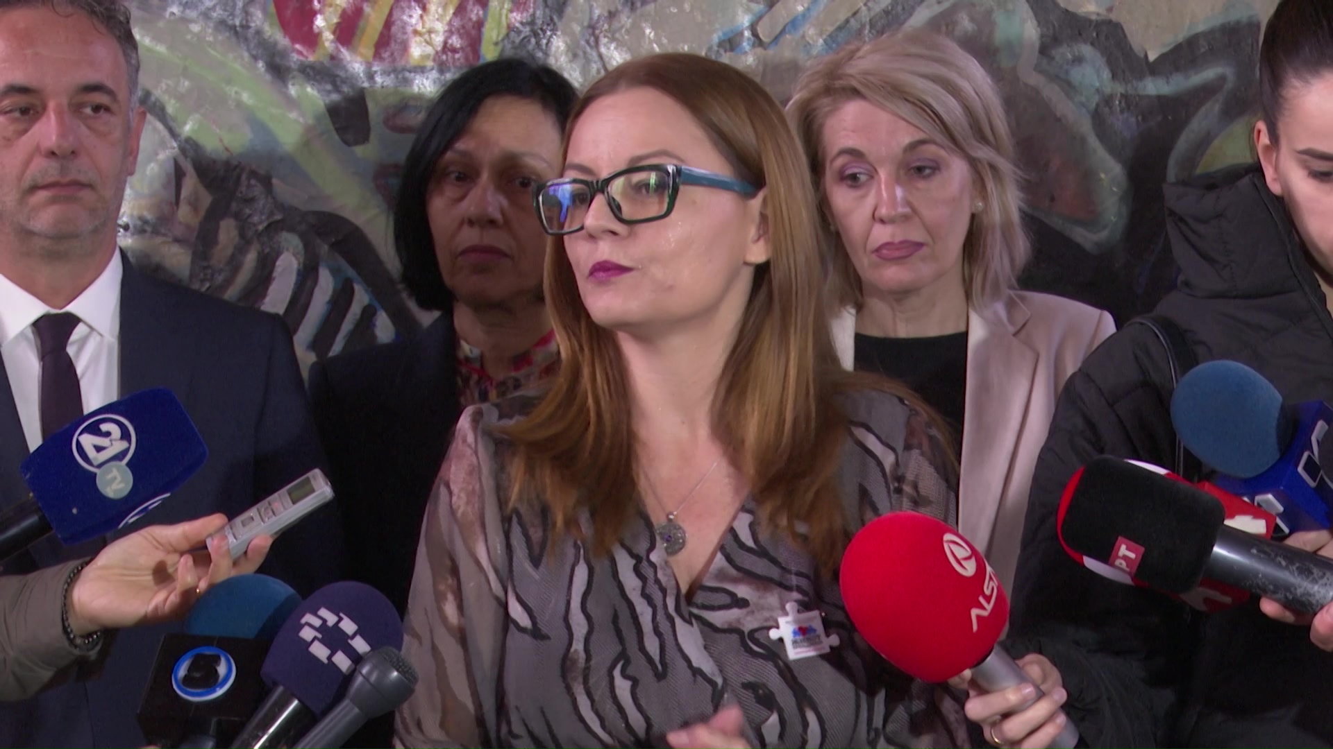 Здруженијата на пациенти со ретки болести обвинуваат дека буџетот за набавка на лекови е намален