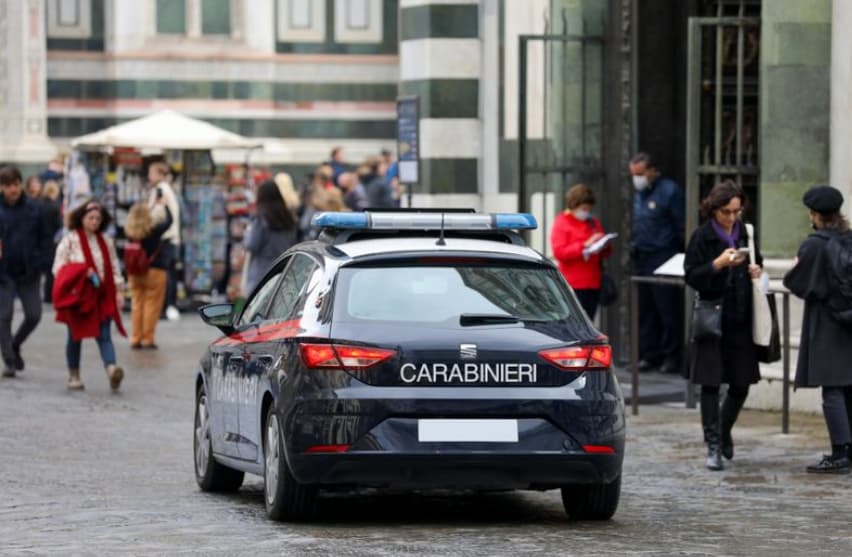 Пакистанец нападна група ортодоксни Евреи од САД на станица во Милано