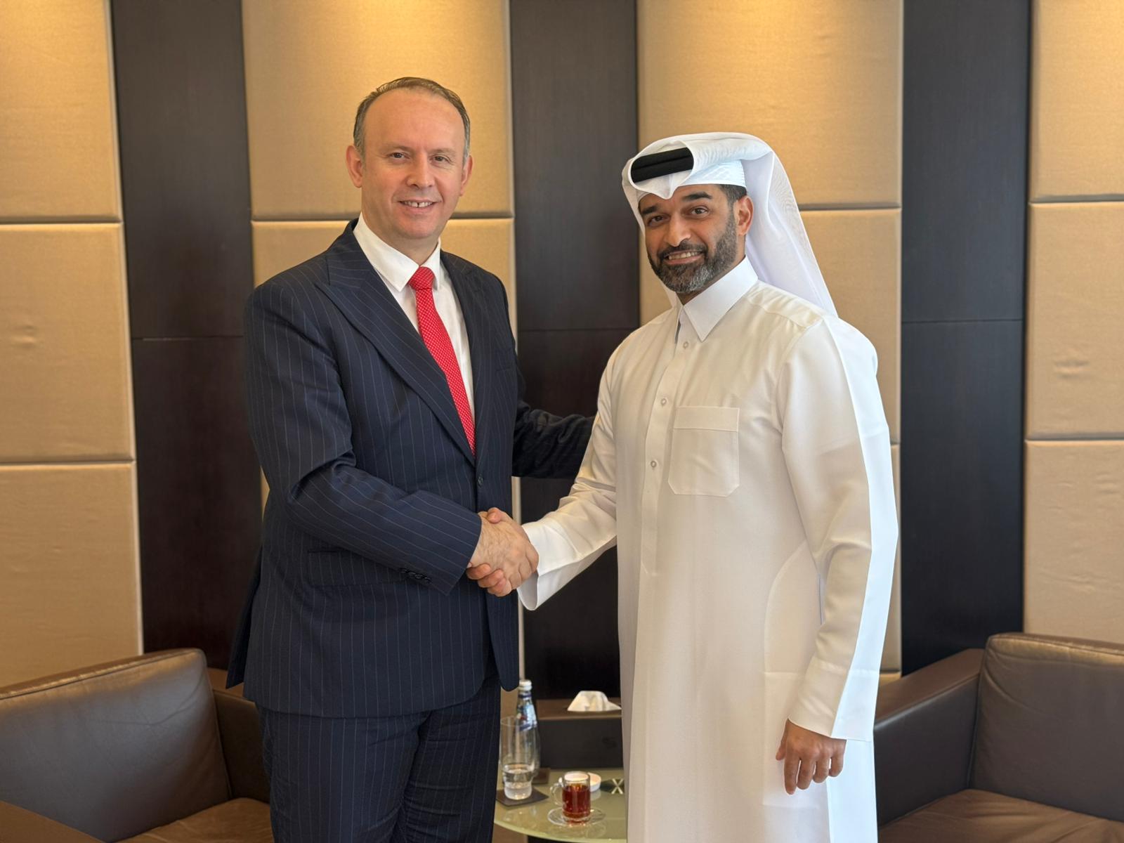 Гаши во Доха на средба со Хасан Ал Тавада, задолжен за развој на филмската индустрија