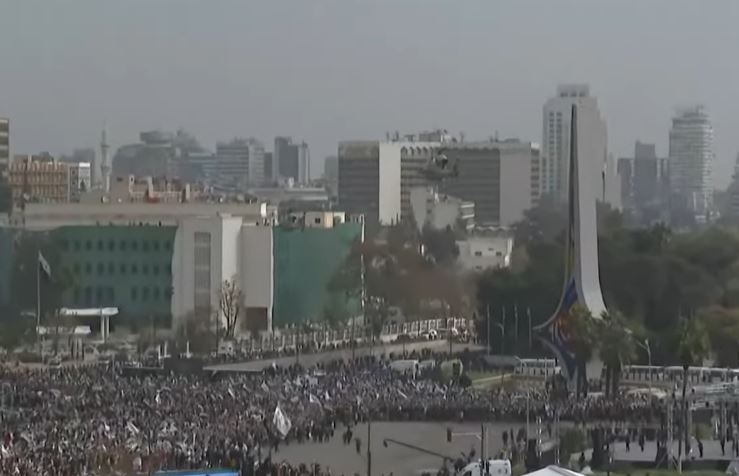 Воена парада во Дамаск по повод првата годишнина од падот на режимот на Башар ал Асад (ВИДЕО)