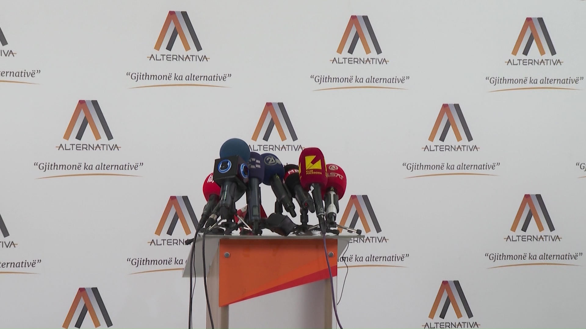 Идниот прв вицепремиер Беким Сали ја презема Алтернатива по оставката на Зеќирија Ибраими