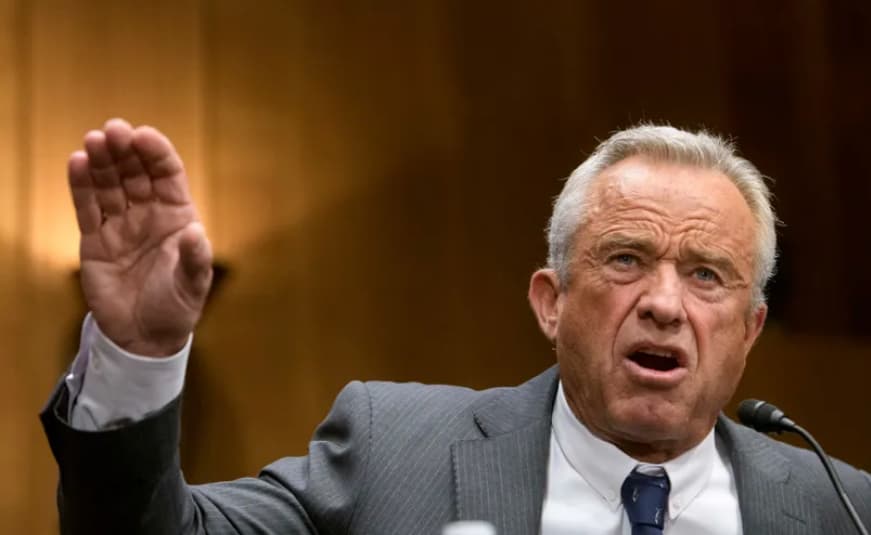 Министрите на Трамп вежбаат на аеродром- Роберт Ф. Кенеди Помладиот двојно посилен (ВИДЕО)