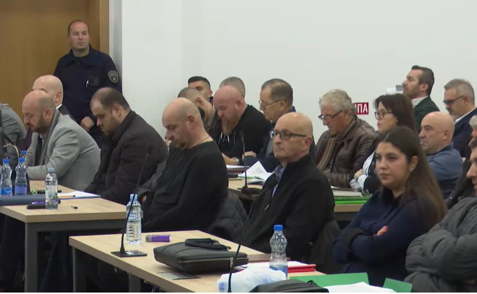 Одложено судењето за Кочани