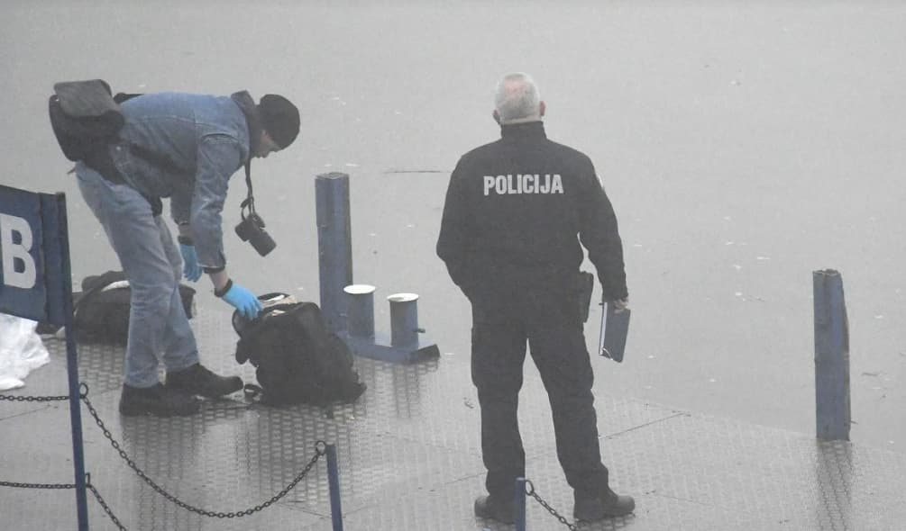 Две жени и маж се удавија во реката Сава, кога се преврте чамец со мигранти од Кина и Турција