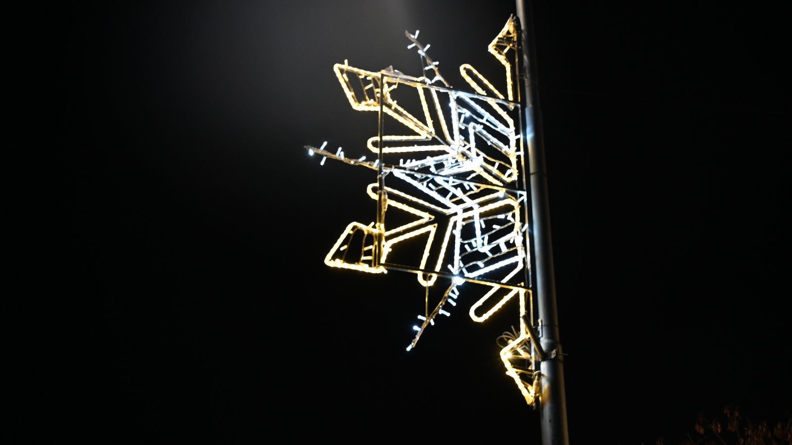 Јанчев: Во Кавадарци започнува празничниот сјај!