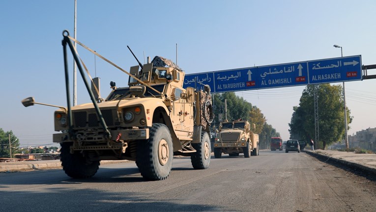 Неколкумина американски војници се ранети- биле нападнати додека патролирале во Сирија