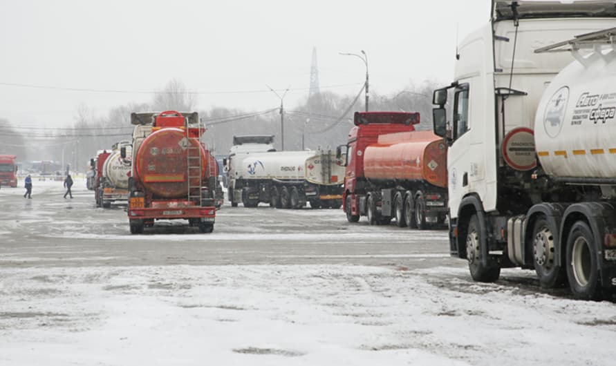 Драстичен пад на руските приходи од нафта и гас