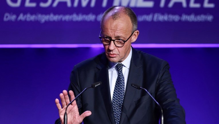 Мерц со критики кон Американците: Заврши ерата на „Pax Americanа“