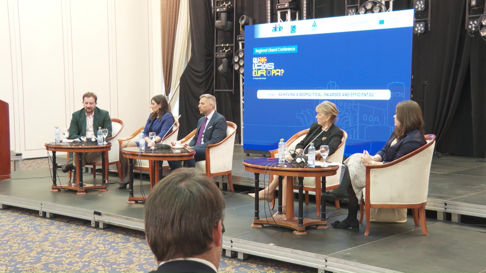 Во Брисел „се турка“ идејата на гласање со квалификувано мнозинство