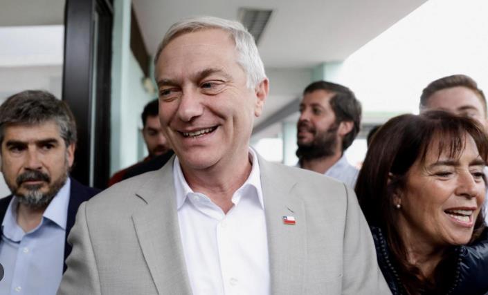 Десничарот Хосе Антонио Каст е нов претседател на Чиле