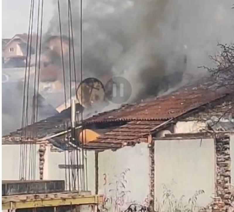 Пожар во средишниот дел на Неготино