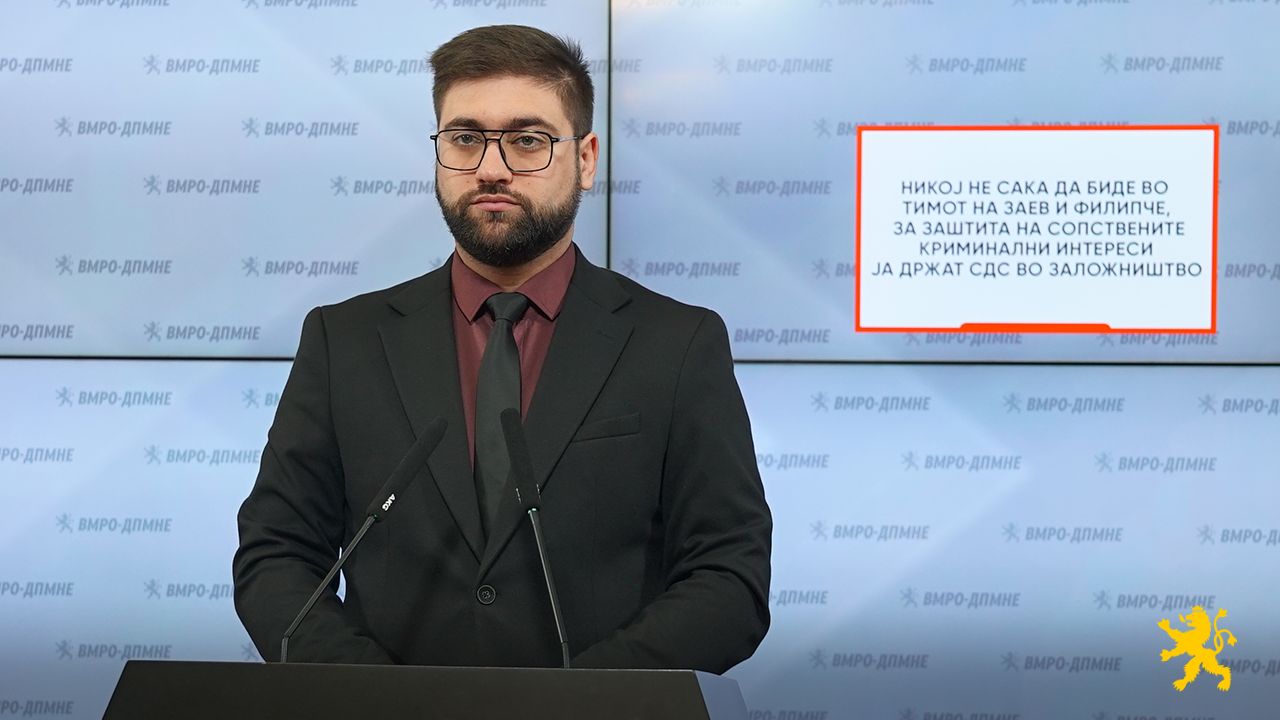 Манасиевски: Никој не сака да биде во тимот на Заев и Филипче