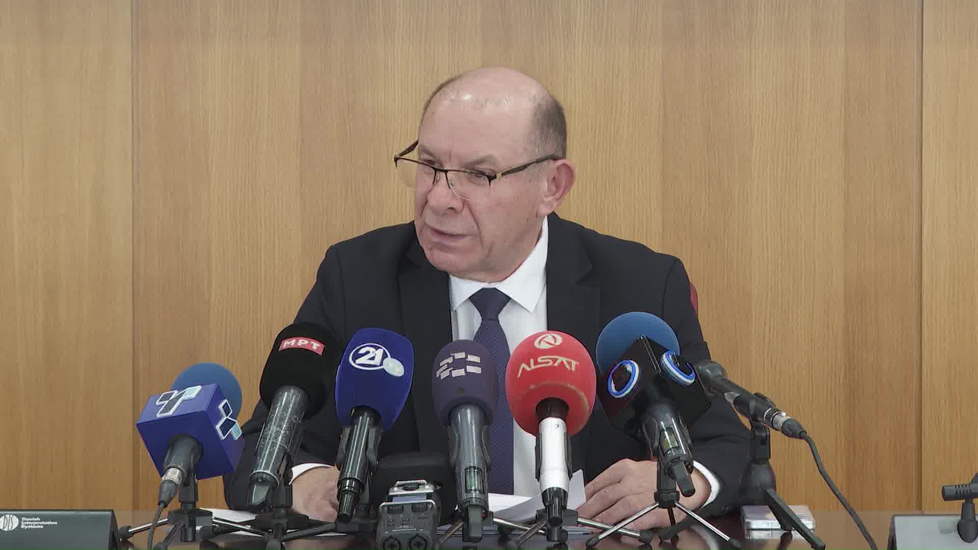 Републичкиот јавен обвинител Љупчо Коцевски поднесе оставка пред седницата за разрешување