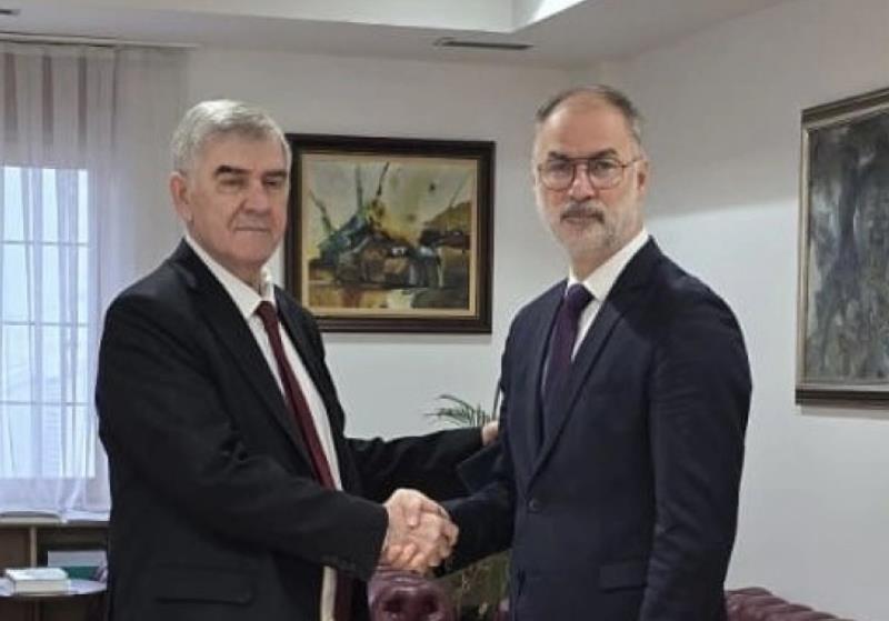 Средба на Стоилковиќ со неговиот српски колега Бериша: Продлабочување на соработката и унапредување на институционалниот дијалог меѓу двете земји