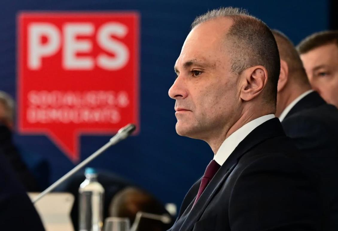 Филипче од Брисел: Барам поддршка од Европа за одбрана на демократијата во Македонија