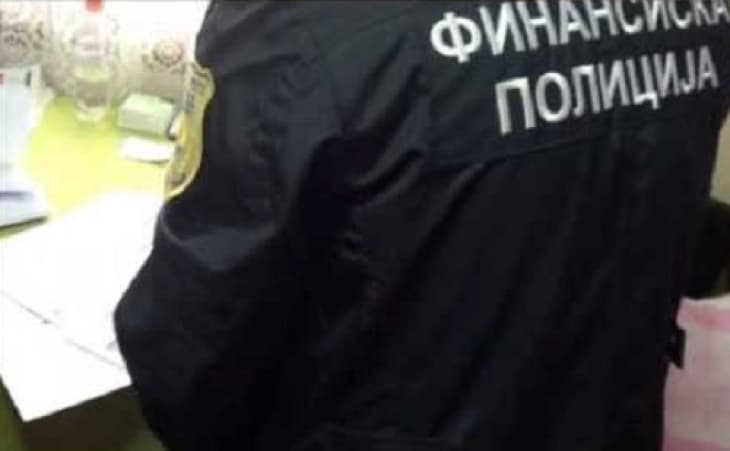 Приведени двајца соственици и управители на златара поради сомнение за даночно затајување