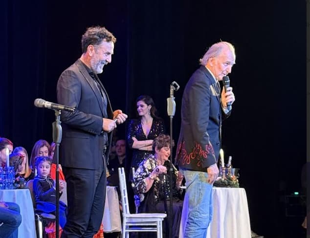 Македонските актери во Атеље 212 – овации во Белград