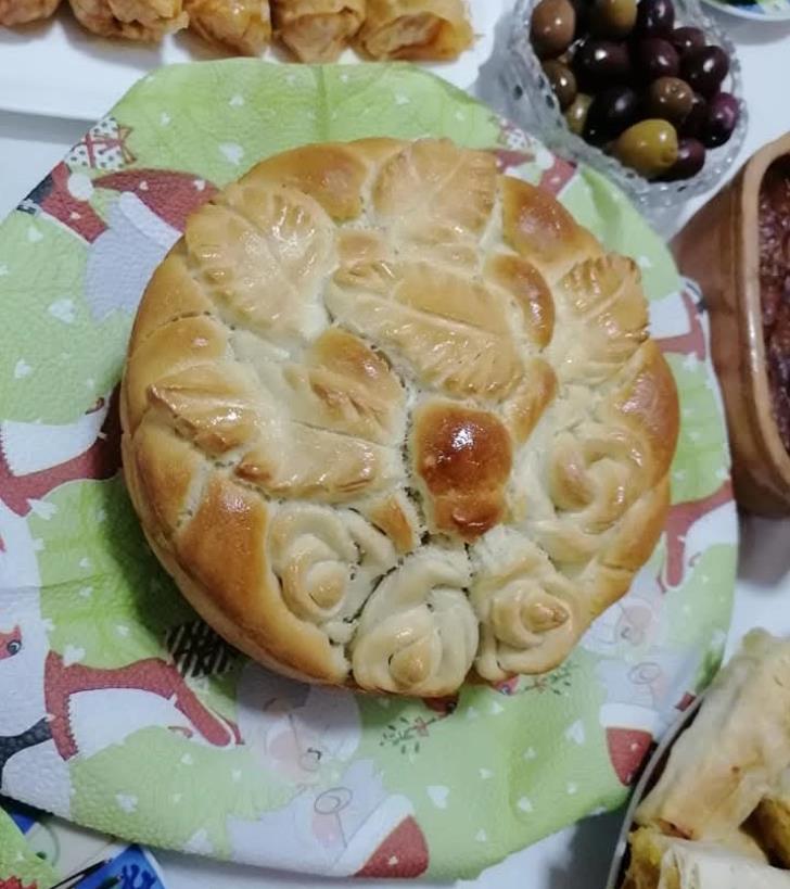 Одбележувањето на Бадник и Божик во Дебар продолжува, но со замрени традиции