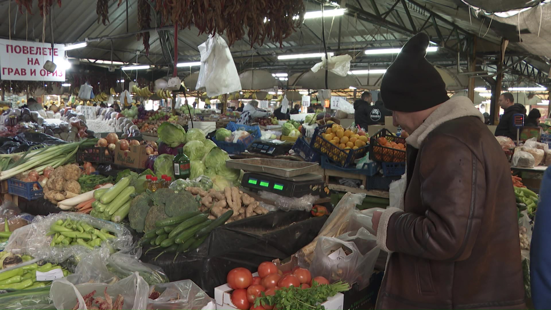 Меѓу традицијата и можностите – празничните трпези предизвик за граѓаните