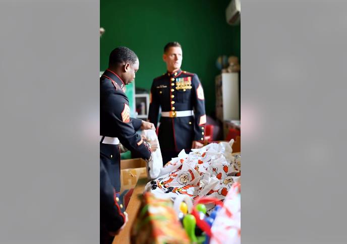 Донација од вработените во Амбасадата на САД -„Играчки за мали деца“