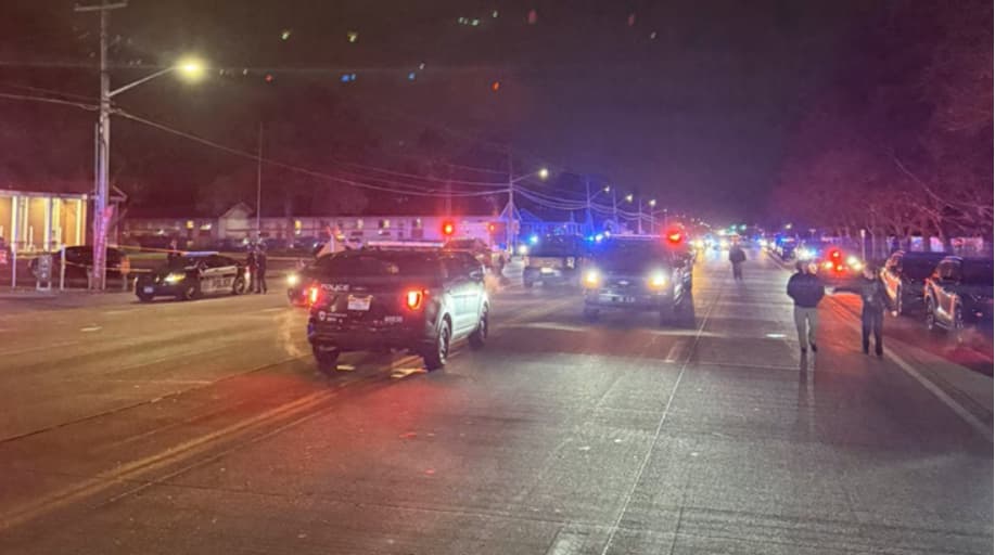 Двајца убиени, шестмина ранети во пукотница пред црква во САД (ВИДЕО)