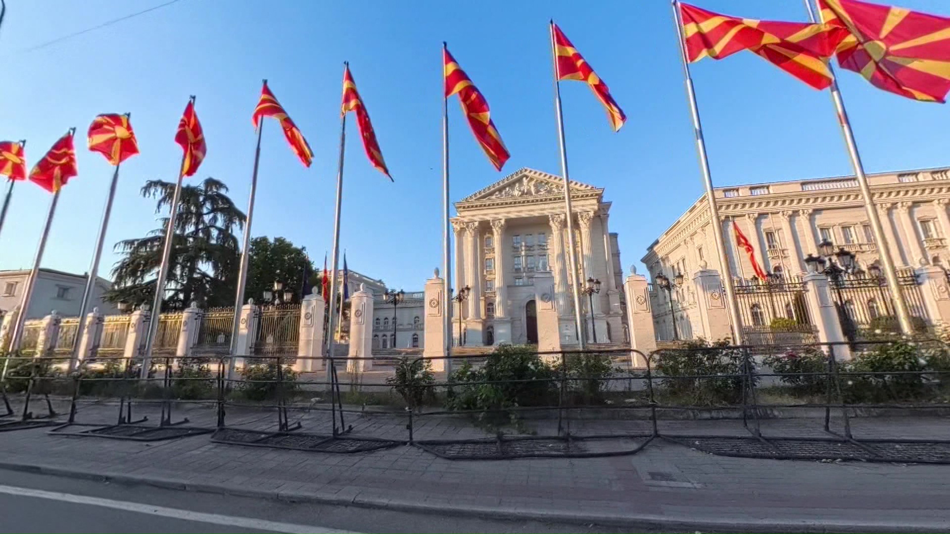 Мицкоски свикува лидерска средба на 14 јануари, Филипче експресно го одби