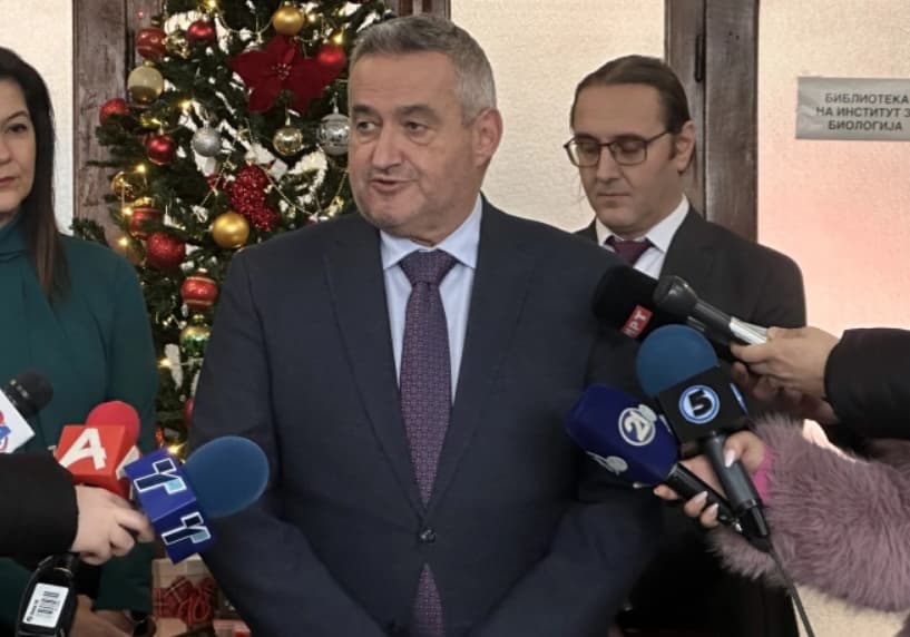 Клековски: Работиме на ревизија на критериумите за боледување