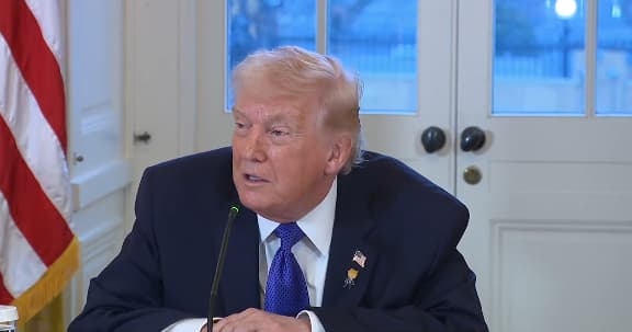 Трамп: Данците пред 500 години пристигнаа на Гренланд, тоа не значи дека е нивен (ВИДЕО)