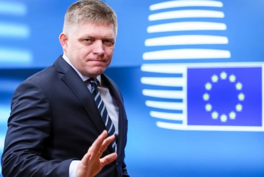 Фицо бара разрешување на Каја Калас