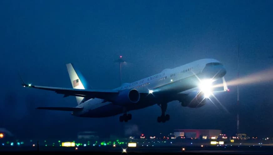 Трамп го напушти Давос по 24 часа поминати во Швајцарија- мисијата исполнета (ВИДЕО)