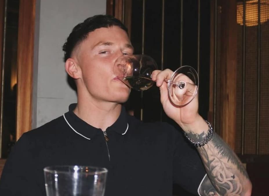 Австралиски милионер се шокирал од бизарното барање на девојка на првиот состанок: Нема шанси (ВИДЕО)